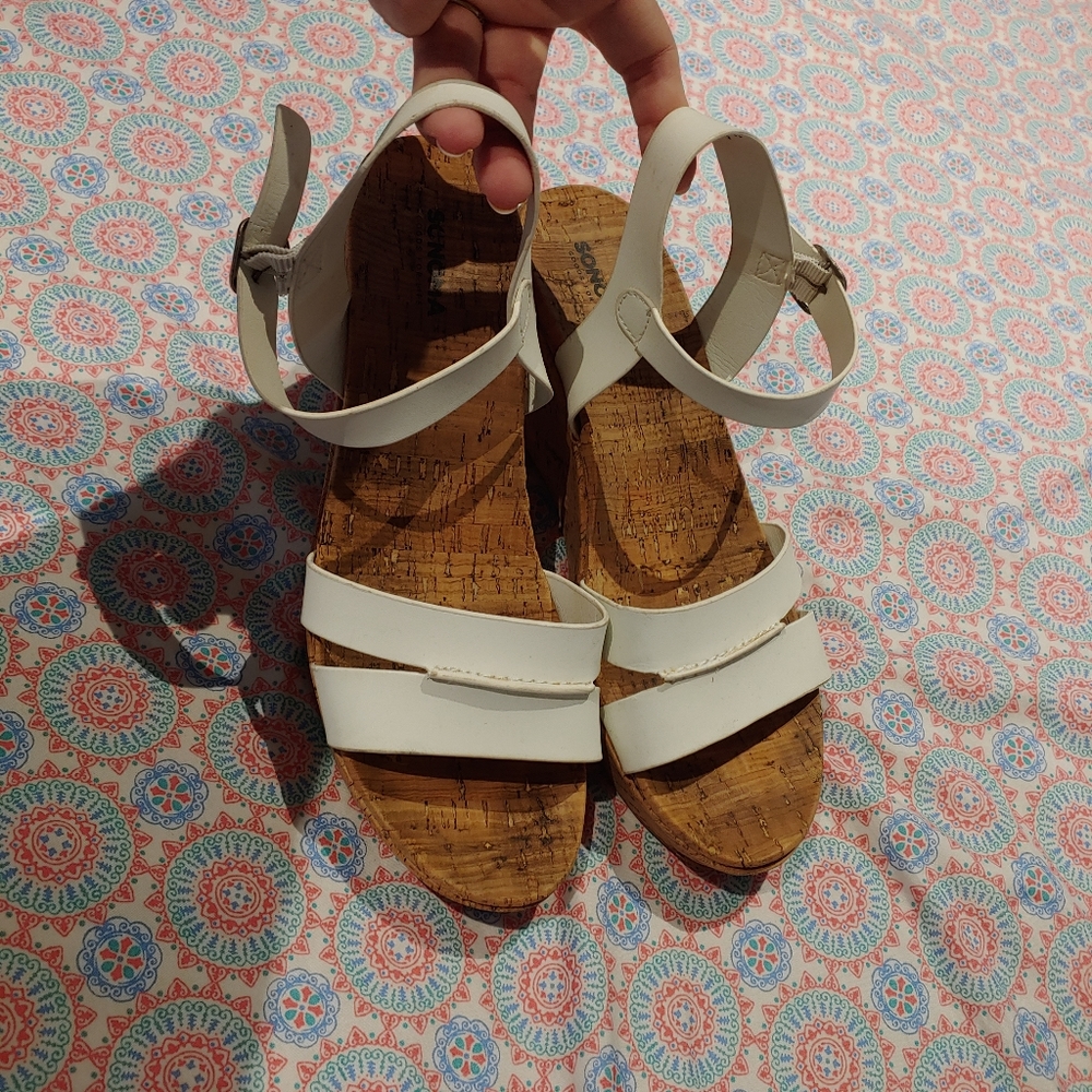 Wedge shoes